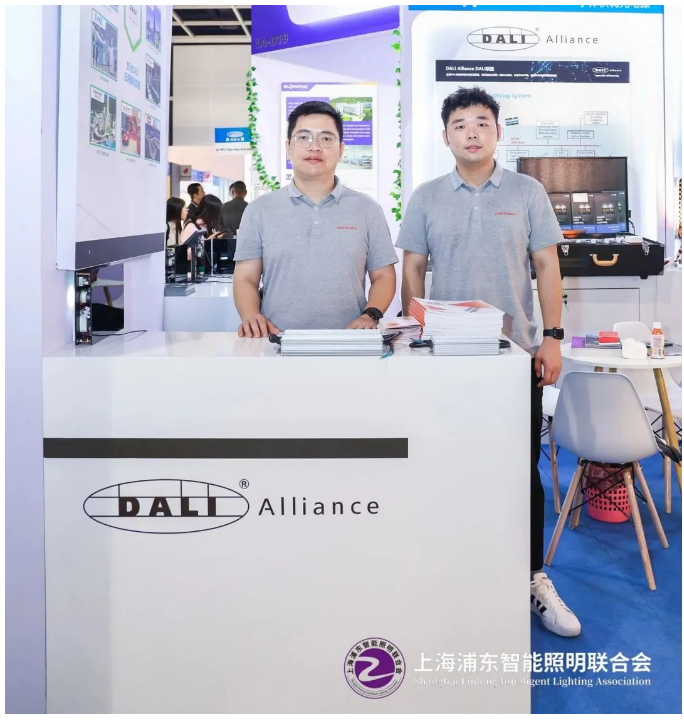 1739239741650299voJa.png image.png